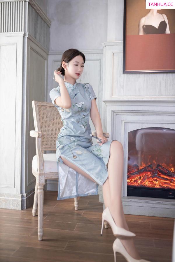 唐安琪  [XiuRen]高清写真图 2023.08.14 No.7232 唐安琪 美腿旗袍第14张图片